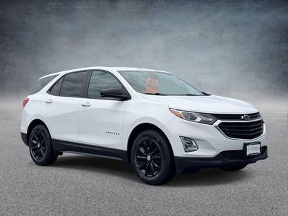Used 2021 Chevrolet Equinox LS w/ LS Convenience Package