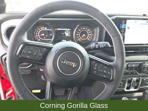 Used 2025 Jeep Wrangler Sport S image 21