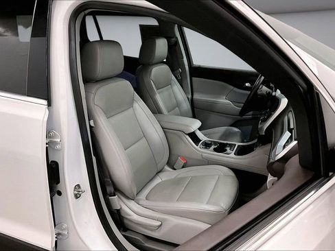 Used 2023 GMC Acadia SLT AWD/4WD image 30
