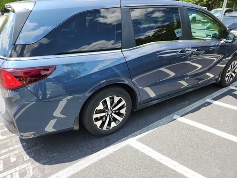 Used 2025 Honda Odyssey EX-L image 12