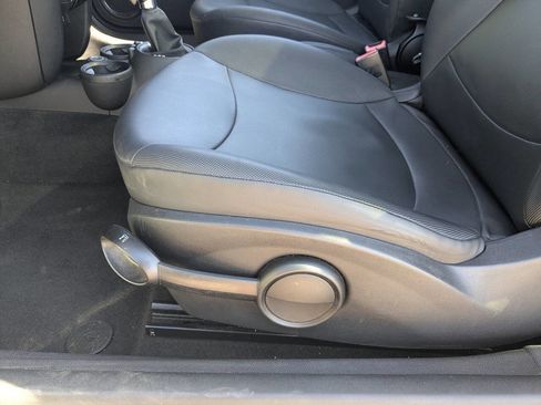 Used 2011 MINI Cooper Clubman w/ Premium Pkg image 19