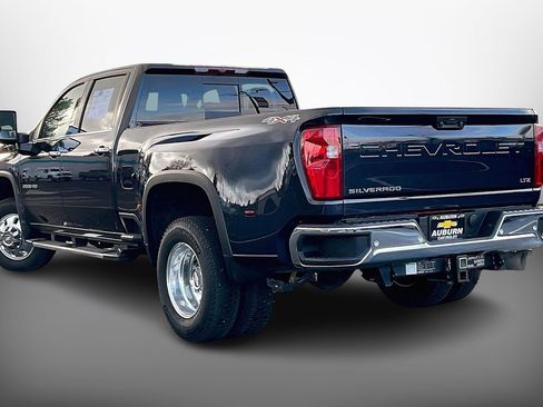 Used 2024 Chevrolet Silverado 3500 LTZ w/ LTZ Convenience Package image 12