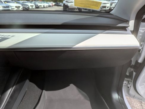 Used 2021 Tesla Model 3 Standard Range Plus image 31