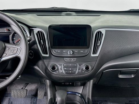 Used 2023 Chevrolet Malibu LT image 33