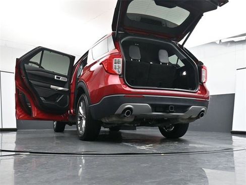 Used 2022 Ford Explorer Limited w/ Equipment Group 301A image 43