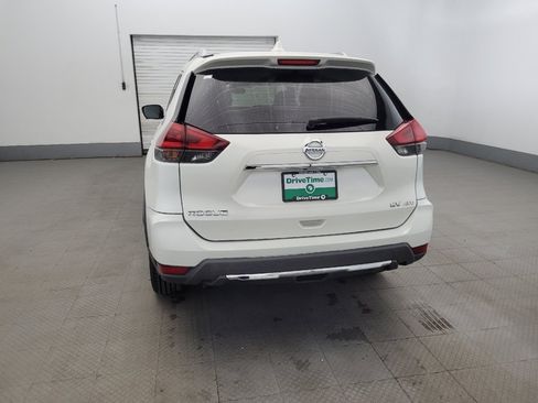 Used 2018 Nissan Rogue SV w/ Premium Package AWD/4WD image 6