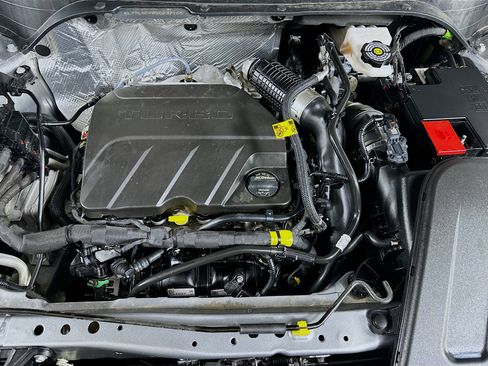 Used 2025 Chevrolet Trax LT w/ LT Convenience Package image 31