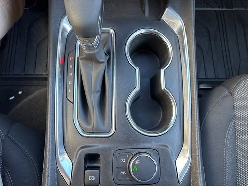 Certified 2023 Chevrolet Traverse LT image 33