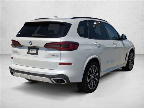 Used 2021 BMW X5 xDrive40i w/ M Sport Package AWD/4WD image 5