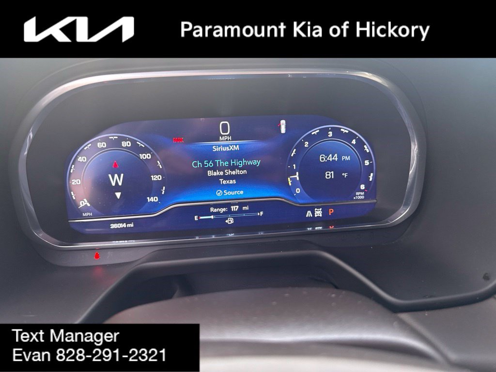 Used 2022 Chevrolet Tahoe Z71 w/ Luxury Package AWD/4WD image 8