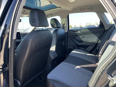 New 2026 Volkswagen Jetta SE FWD image 22
