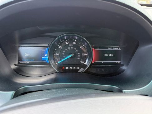 Used 2017 Ford Explorer XLT w/ Equipment Group 202A image 16