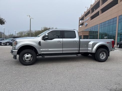 Used 2022 Ford F350 Lariat w/ Lariat Ultimate Package image 2