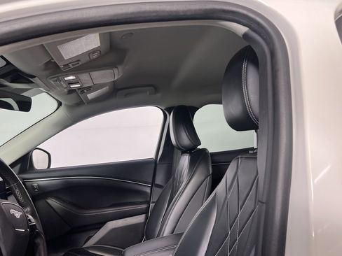 Used 2024 Ford Mustang Mach-E Select image 21