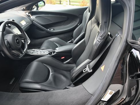 Used 2025 McLaren GTS RWD image 11