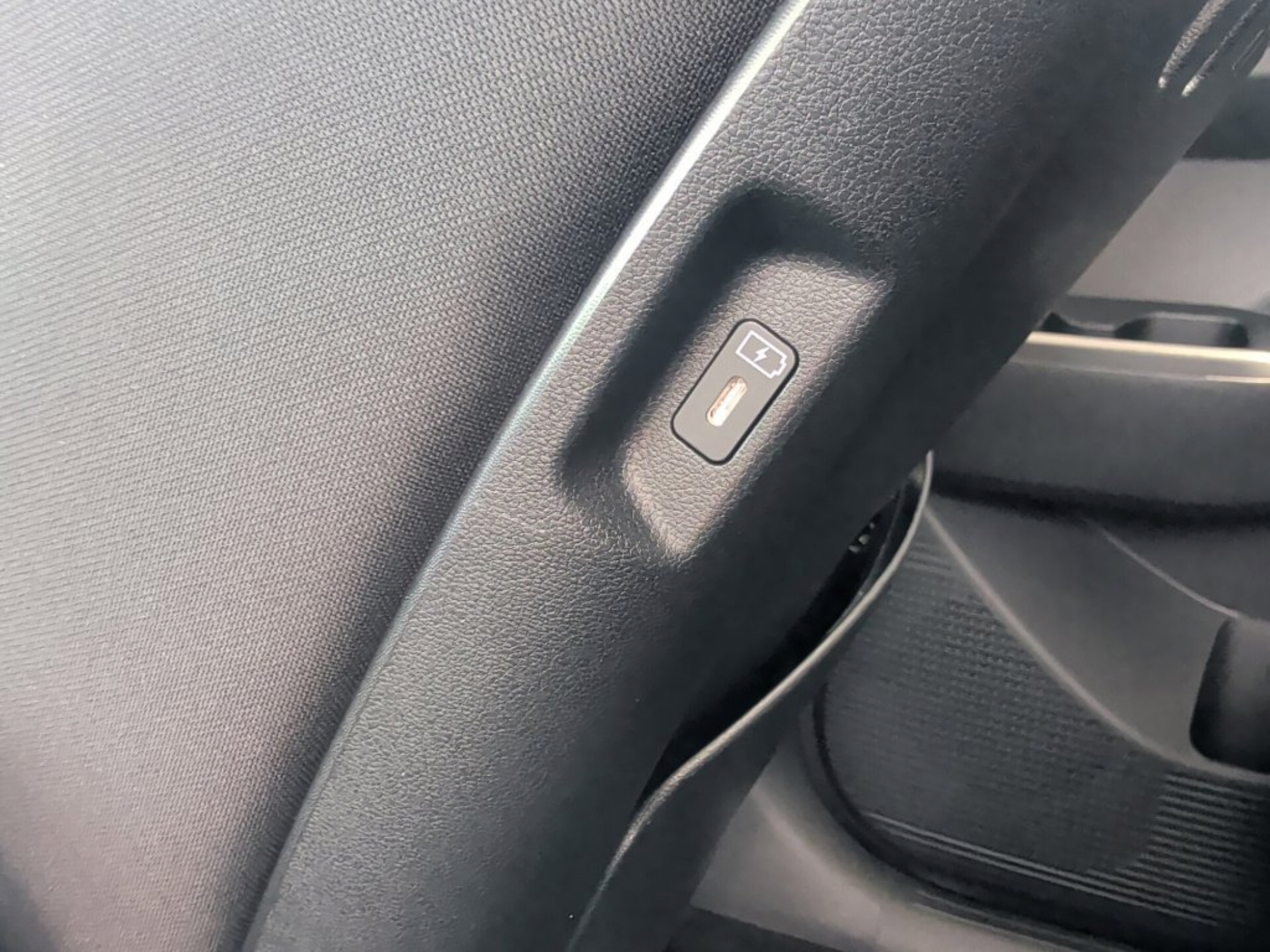 Certified 2026 Hyundai Santa Fe SE FWD image 24
