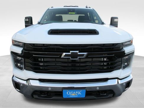 New 2026 Chevrolet Silverado 3500 W/T AWD/4WD image 9