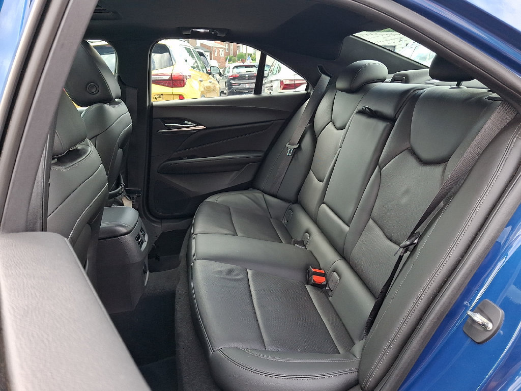 Used 2021 Cadillac CT4 Premium Luxury RWD image 10