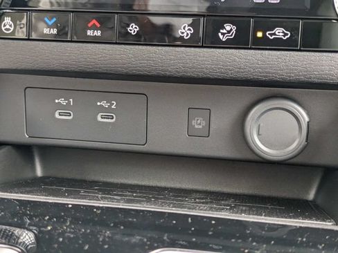 New 2026 Mitsubishi Outlander SEL FWD image 31