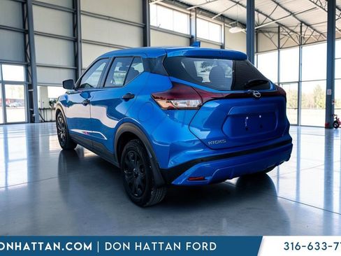 Used 2022 Nissan Kicks S FWD image 26