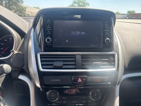 Used 2018 Mitsubishi Eclipse Cross ES image 10