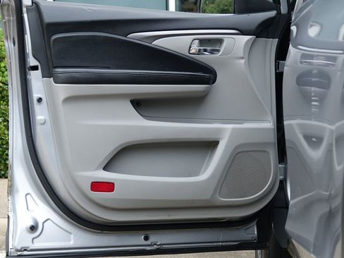 Used 2016 Honda Pilot EX-L image 37