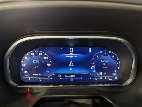 Used 2023 Chevrolet Suburban Z71 w/ Luxury Package image 18