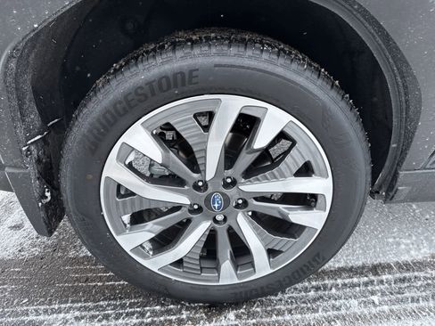 Used 2025 Subaru Forester Touring w/ Touring Package image 8