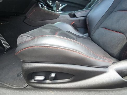 Used 2022 Chevrolet Camaro ZL1 RWD image 18