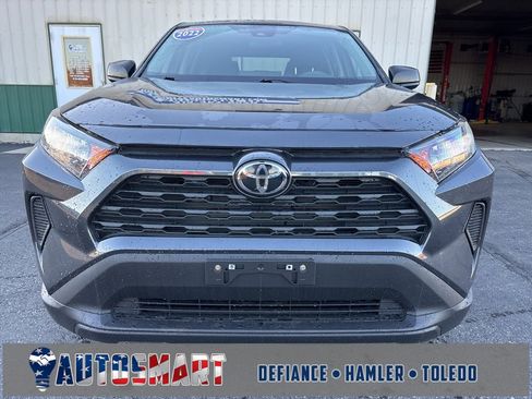 Used 2022 Toyota RAV4 LE image 8