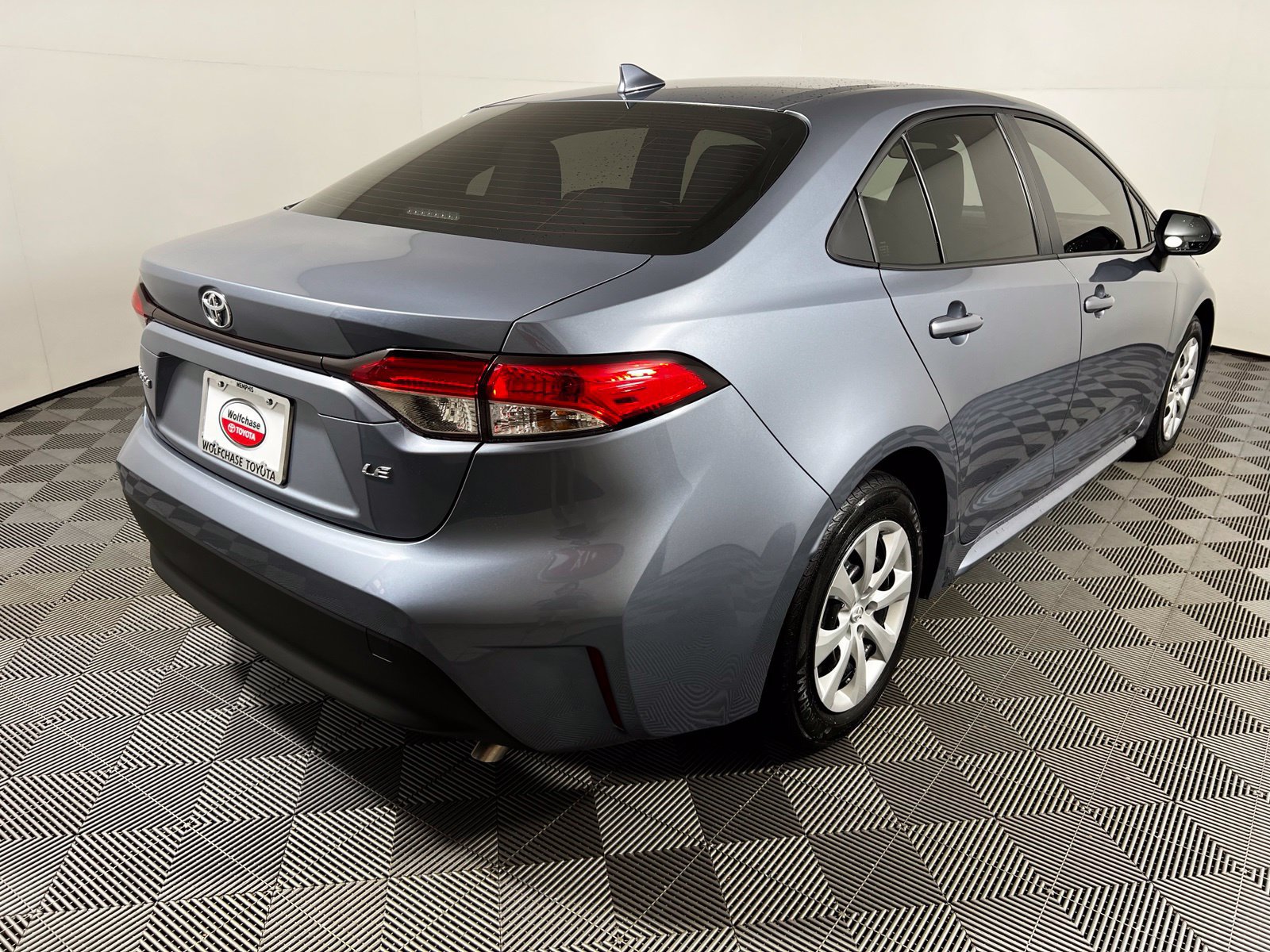 Used 2026 Toyota Corolla LE FWD image 5