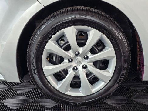 Used 2024 Toyota Corolla LE FWD image 10