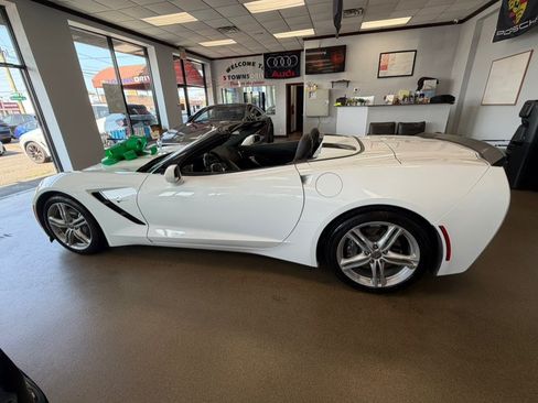 Used 2016 Chevrolet Corvette Stingray Convertible w/ 3LT Preferred Equipment Group RWD image 10