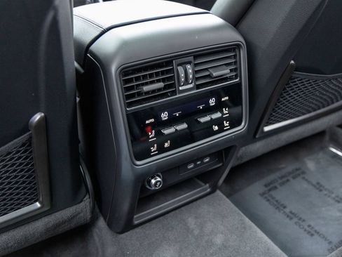 Certified 2026 Porsche Cayenne Coupe AWD/4WD image 45
