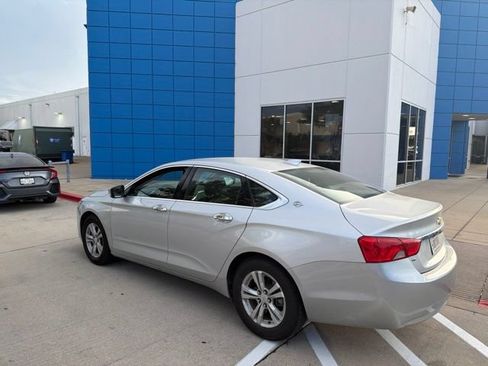 Used 2018 Chevrolet Impala LT FWD image 9