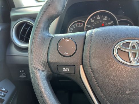Used 2016 Toyota RAV4 LE image 18