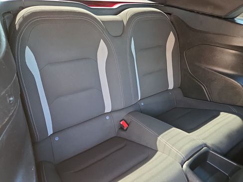 Used 2020 Chevrolet Camaro LT RWD image 17