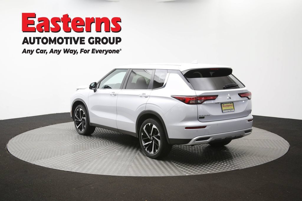 Used 2024 Mitsubishi Outlander SE AWD/4WD image 67