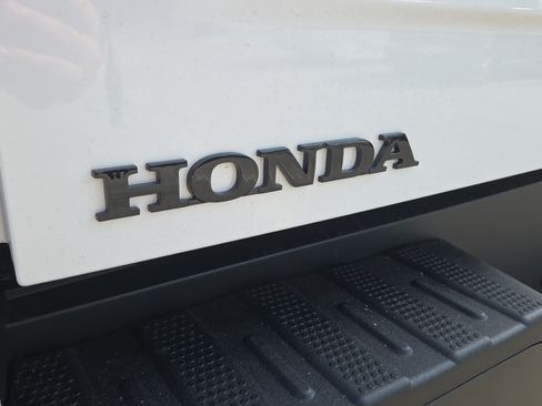 New 2026 Honda Ridgeline Black Edition image 36
