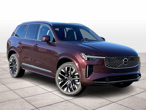 New 2026 Volvo XC90 B5 Plus AWD/4WD image 2