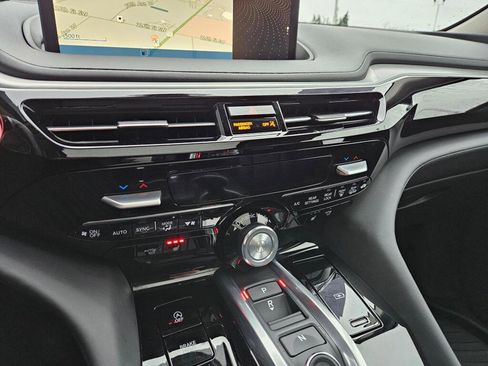 Certified 2023 Acura MDX SH-AWD w/ Technology Package image 35