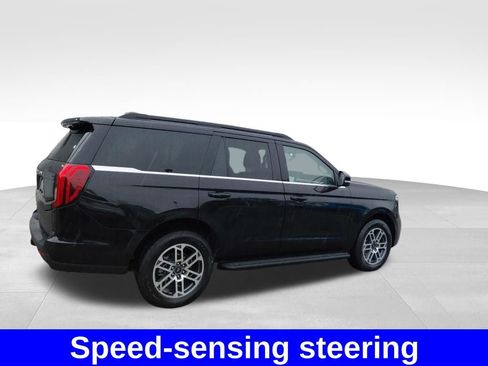 Used 2025 Ford Expedition Active AWD/4WD image 8