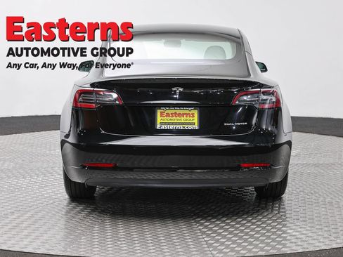 Used 2022 Tesla Model 3 Long Range AWD/4WD image 4