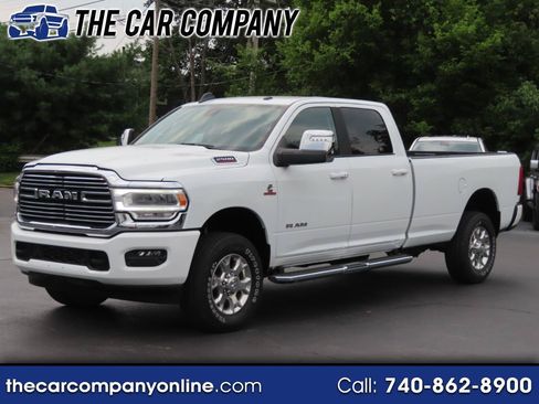 Used 2024 RAM 2500 Laramie AWD/4WD image 1