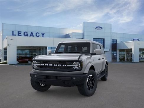 New 2026 Ford Bronco Outer Banks AWD/4WD image 2