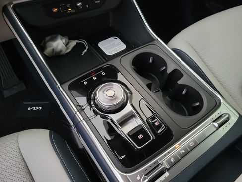 New 2027 Kia Carnival SX Prestige FWD image 22