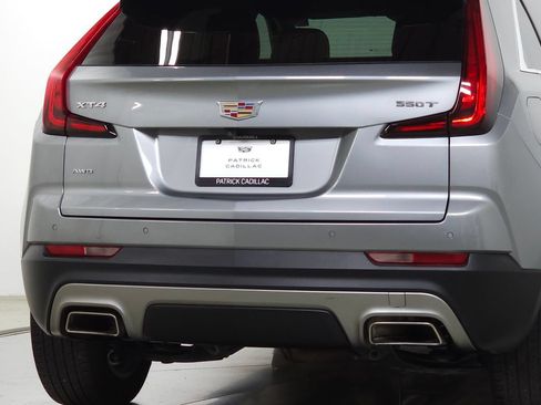 Certified 2023 Cadillac XT4 Premium Luxury w/ Cold Weather Package AWD/4WD image 7