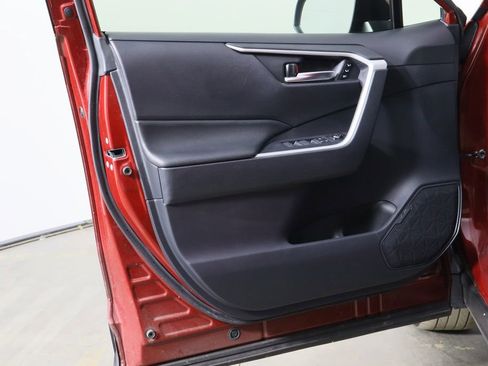 Used 2025 Toyota RAV4 XLE Premium image 19