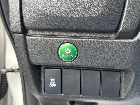 Used 2017 Honda Fit LX image 22