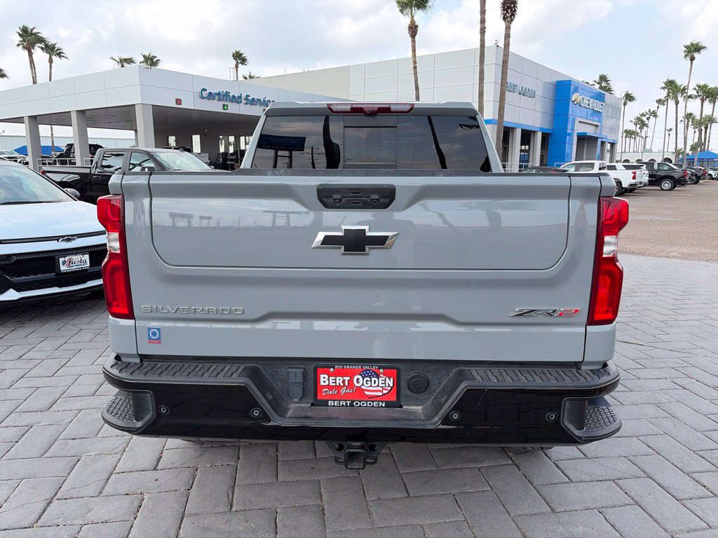 Used 2025 Chevrolet Silverado 1500 ZR2 w/ Technology Package AWD/4WD image 6